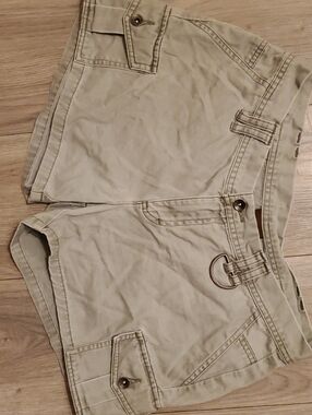 Womens Khaki/Green Cargo Shorts with Utility Pockets